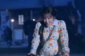 71岁刘晓庆演18岁少女，父亲比她还小18岁！ #71岁刘晓庆演少女视频封面