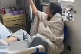 公公生病住院儿媳妇在一旁细心照顾，网友：中国好儿媳为你点赞！#暖心 #感人 #正能量视频封面