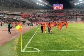 泰山队谢场完整版，莫伊塞斯，难说再见。视频封面