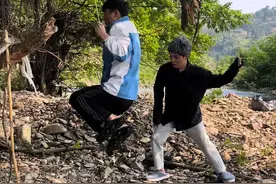 不同学生分手 🥹这个绳子太小了 #视频内容仅供娱乐 #深度还原系列 #剧情演绎仅供娱乐视频封面