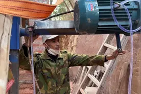 第一次用水钻打山洞，加快打洞速度视频封面