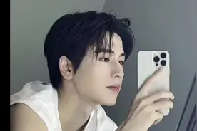 #上热门🔥 谁说牛牛不会唱歌的，这不是出mv了#张凌赫唱歌