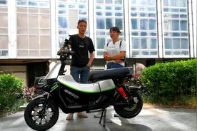 两个人一台国标电动车，挑战7000公里进西藏，也许你们认为我疯了视频封面