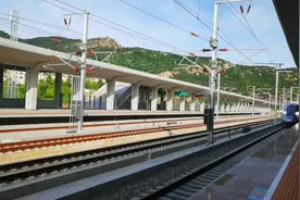 体验济莱高铁，从雪野到济南东，运行快，稳，天空从清透到浑浊😓视频封面