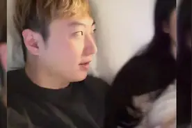 盘点男友日常的犯贱行为，男朋友如果不犯贱，生活真的很无聊