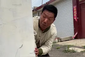 #搞笑视频 #农村搞笑段子 #看一遍笑一遍笑得肚子疼 #万万没想到！强子这次又要倒霉了