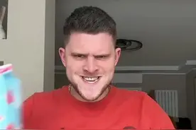 还得是你啊！这个表情真是丰富多彩#是时候展现真正的技术了 #老外真会玩 #厉害 #喝水哥