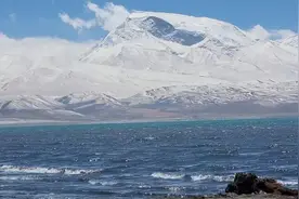 抖音，你话密了嗷🤔  #西藏阿里  #班公湖 #穹隆银城  #鬼湖