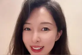 重磅！苹果牵手阿里？ 落地国内AI。绕了一圈选到了是对的人！你们怎么看？#苹果 #阿里 #deepseek #商业新说 #apple视频封面