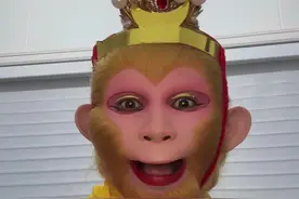 美猴王开始上妆啦，全套美猴王化妆品链接在评论区也可以看到#猴哥来了 #齐天大圣 #美猴王入驻抖音 #西游记人物仿妆 #我要做个齐天大圣视频封面