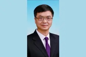 自治区党委书记：全区各级领导要摸着良心干事 视频封面
