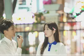 采访深圳混血女高玛尔娜 性格真的好有趣#05后 #混血 #女高中生 #玛尔娜 #深圳视频封面