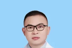 如果出现又吐又拉，一定要警惕诺如病毒感染 #诺如病毒感染 #诺如病毒 #拉肚子 #诺如进入高发期 #又吐又拉视频封面