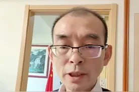 #上热门 俩被拐孩子同时在广东潮汕地界找到，我相信我们家谢浩男，目前也应该生活在广东潮汕一带。希望广东潮汕籍热心网友能够提供相关线索，助力我早一天上岸，您们的大恩大德，我一定重酬并铭记于心，感恩感谢!#寻亲 #社会百态 #原创 #说不出的心酸 @DOU+上热门 @谢浩男爸爸 @DOU+小助手视频封面