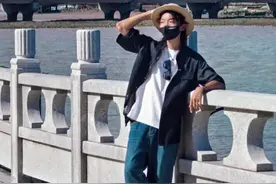 分享地标建筑实用拍照技巧 平时出游看到远处的地标不会拍？分享倍数法拍照小技巧，秒出片#拍照技巧 #地标建筑 #倍数拍照 #拍照片怎么找角度 #拍照打卡