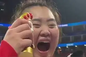 再跟中国队嚣张，见你一次打哭你一次#中国女篮 #刘禹彤 #体育视频封面