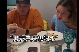 “爱情不能犯错一旦发生无力回天”"姑娘别哭泣 #情侣感情破裂