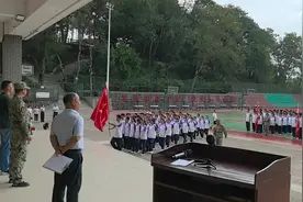 高一军训队列队形汇演之二连风采#高一军训汇报表演 #军训表演