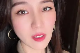 信用卡网贷逾期了怎么办？#金融常识 #信用卡逾期正确处理方法 #信用卡小常识 #逾期协商 #跟着小艾做法拍视频封面