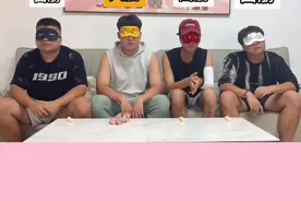 哈哈哈哈哈 #办公室游戏 #看一遍笑一遍 #牛小豪 #谁是卧底食物版 #综艺搞笑