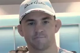 放弃腰带进入轻量级，托普利亚的选择高尚！ 但轻量级可不好对付！ #UFC #钻石普瓦里尔 #普瓦里尔 #奥利维拉 #马哈切夫