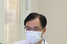 13孩子脊柱侧弯，诊断类马凡综合征#健康科普 #马凡氏综合征 #脊柱侧弯视频封面