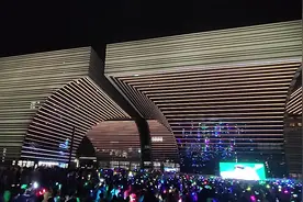 #时代少年团，演唱会8.16～17，二天，青春乐都～江苏常州