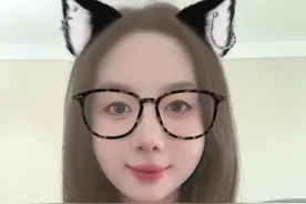 #化疗推迟 #国庆 #乳腺癌 #硬核科普健康行动 #卖个萌 国庆快乐 治疗推迟几天不要太担心哦，国庆期间多陪陪家人，享受一下天伦之乐没大问题哈