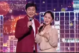 付笛生任静深情演唱《知心爱人》不愧是全国模范夫妻，处处透着爱慕，能遇到一个知心的爱人，会是一生的甜蜜幸福！#前奏一响拾起多少人的回忆 #老歌回顾 #付笛生任静 #知心爱人 #一代人的回忆视频封面