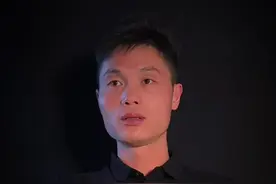 我熬过了双膝跪地送你离开，熬过了撕心裂肺的哭喊也没唤回你，熬过了披麻戴孝送你入土为安，以为生命中最煎熬的日子已经过去，直到现在才明白，原来思念才刚刚开始。你走后，我才知道，思念是一条没有尽头的路。#情感 #只有经历过的人才会懂 #触动心坎的那些话 #句子很短却字字入心 #心灵疗愈