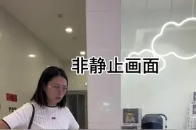 那时候只觉得带孩子谋生苦，殊不知教育孩子才是心憔的开始，生活总是叫人耗尽了温柔和耐心，教育带来的挫败感，远比比婚姻失败更可怕，因为孩子没法换了