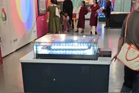 科技馆还有放射性物质！！ 大家放心，都是阿尔法粒子，一张纸都能挡住#物理实验 #科技馆 #物理视频封面