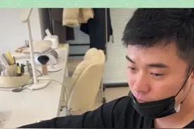 不懂就问，是不是只有陈赫在这直播才这么多活整啊#陈赫新年直播转行美甲博主 #新年有礼了 #万巳如意星派对 #陈赫直播准备做新年美甲#陈赫视频封面