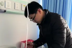 人生最大的财富，莫过于家人的健康，一生操劳、节俭、纯朴善良的老爸生病住院了。为了这个家您奔波了大半辈子，也该歇歇了，愿您早日康复早日回家。百善孝为先，一切尽在不言中#身体健康比什么都重要视频封面