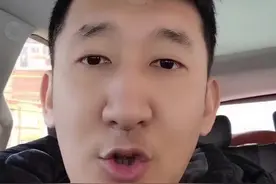 浓眉完成首秀，就无限期缺阵至少一个月，湖人这算坑了独行侠么？ #浓眉 #湖人 #独行侠 #浓眉无限期缺阵 #浓眉腹股沟拉伤 东契奇可不能再退了哦，再退湖人管理层得疯了！视频封面