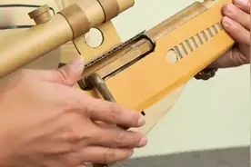 重温经典手工，歪果仁做的莫辛纳甘。#科技小制作 #益智玩具视频封面