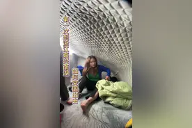 第一次送货到浙江嘉兴就趴窝了，这可怎么办呢？我该如何突围出去呀。#货运司机 #用抖音记录卡车生活 #记录真实生活 #开货车的女司机 #一人一车一世界视频封面