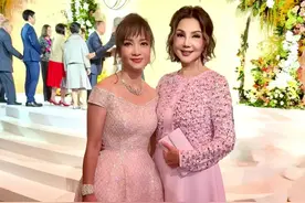 香港郑氏家族家有喜事，三公子郑志亮 （Christopher） 在12月10日举行盛大婚礼，迎娶女友 Tina Huang。❤️❤️ #谢玲玲视频封面