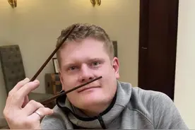 韩国人跟日本人说筷子的是他们的？！他们根本不懂筷子里面蕴含了多少中国文化！#老外在中国#筷子#中国传统文化#为中国小城上分#chinatravel视频封面