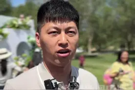 2025新疆超级草莓音乐节门票今日（6月16日）上架 6月18日13时正式售票#新疆 #草莓音乐节 #超级草莓音乐节 #赵雷 #告五人 准备好了吗？朋友们～