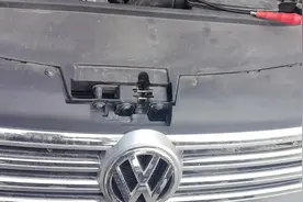 大众迈腾原车60改70启动电瓶。现在车型减配严重能加大最好加大视频封面