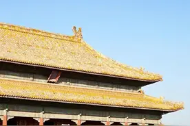 #上半年北京财政收入质量全国第一 7月27日上午，市财政局局长韩杰受市政府委托，向市十六届人大常委会第四次会议报告了本市2023年上半年预算执行情况。今年以来，财政运行不断回稳向好，全市一般公共预算收入保持较快增长态势，累计完成3376.6亿元，增长12.9%；税收收入占比为87.0%，收入质量排名全国第一。#上半年北京财政收入 #北京视频封面