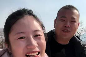 电云四个多月没有和朋友们见面了，今天要和小姐妹逛街去了，今天她不是妻子不是妈妈不是儿媳只是她自己❤️#记录真实生活 #农村生活视频封面