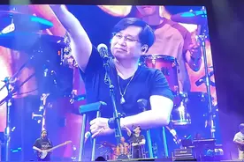 #好听的音乐总是触动人的心灵 #或许说不出的都在歌里 #我这半生过的一塌糊涂