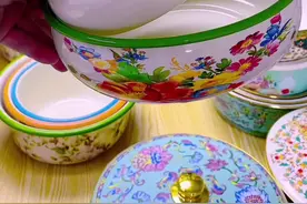 #精品厨具 #搪瓷 搪瓷盆颜值高，好清洗，这样的盆喜欢吗视频封面