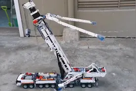 #乐高 #拼装模型 #工程车玩具 #我爱拼模型 超大型乐高吊车完成了视频封面