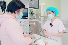 新手爸妈育儿大课堂（二）：关于新生儿脐带消毒我们频次多少视频封面
