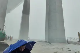 #中山翠亨环岛马拉松 这个逼步 谁爱跑谁跑，下次这种垃圾野鸡赛事再参加是🐶能活着回家真好 小命要紧😭。。。#跑步 #因为热爱所以坚持 #马拉松 #视频封面