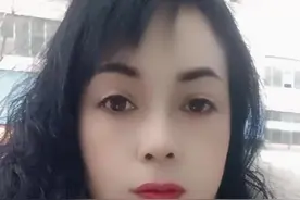 刷到一个视频，文案写的是，爱上一个有家庭的人怎么办？其实，爱上有家的人，不可怕，只要互相理解与包，也能天长地久，怕的就是爱上一个不挑食的男人，他在很多女人中间，周旋，不停的找新鲜感，就算你知道了，一说就炸，还说你不够大度，当你，看到他带他那些情人去他家吃饭，喝酒，唱歌，对他的妻子没有一点愧疚感，你自己想想，这样的男人还直得你爱吗？他的妻子他眼里，你算老几，这样的男人才是最可怕的。