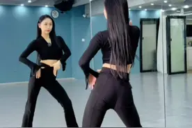 我数321！还有谁没学狂飙舞蹈！保姆级教学准备好了～赶快学起来！#保姆级教程  #俏娃编舞 #狂飙舞蹈